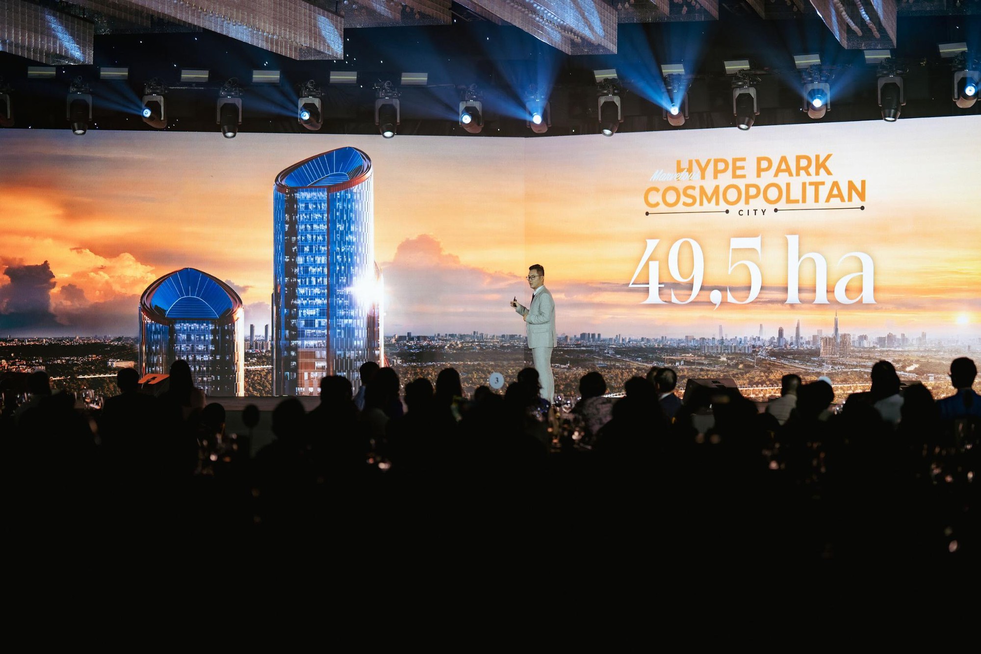 song tran quy ra mat su kien